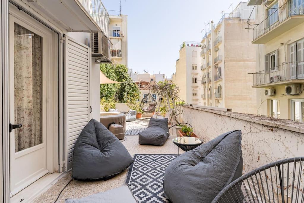 Amazing 3Bdr Apt With Unique Roof Garden In Plaka 아테네 외부 사진