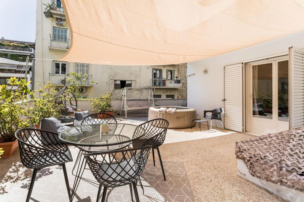 Amazing 3Bdr Apt With Unique Roof Garden In Plaka 아테네 외부 사진