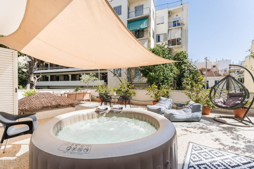 Amazing 3Bdr Apt With Unique Roof Garden In Plaka 아테네 외부 사진