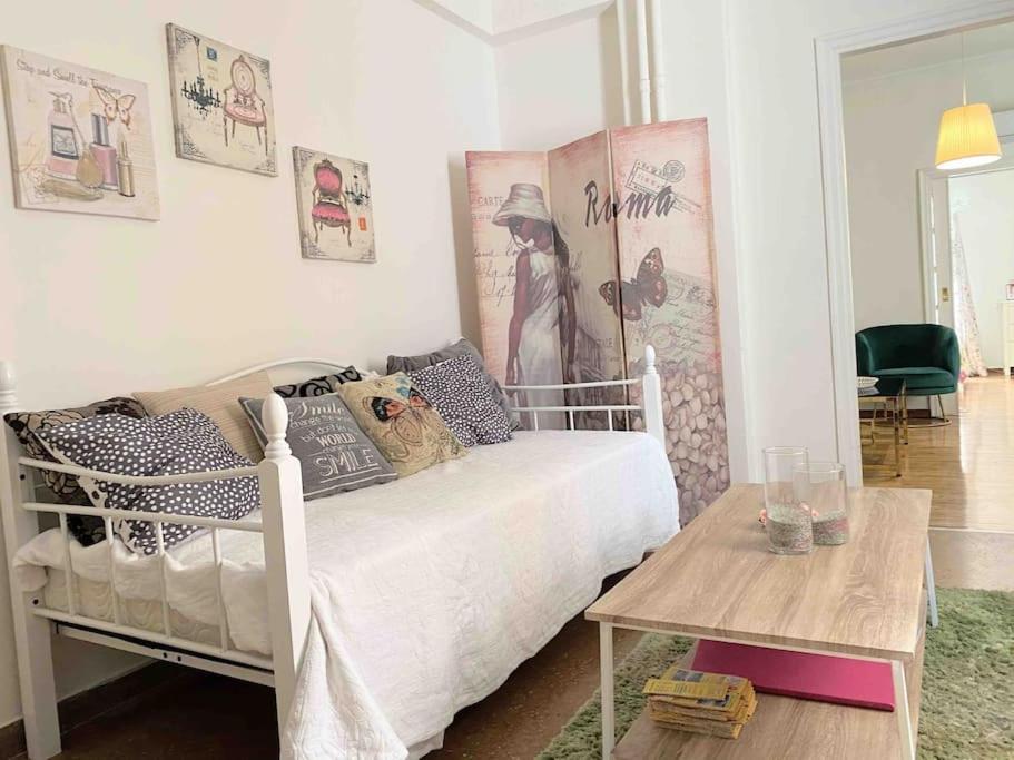 Amazing 3Bdr Apt With Unique Roof Garden In Plaka 아테네 외부 사진