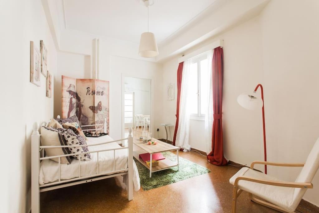 Amazing 3Bdr Apt With Unique Roof Garden In Plaka 아테네 외부 사진